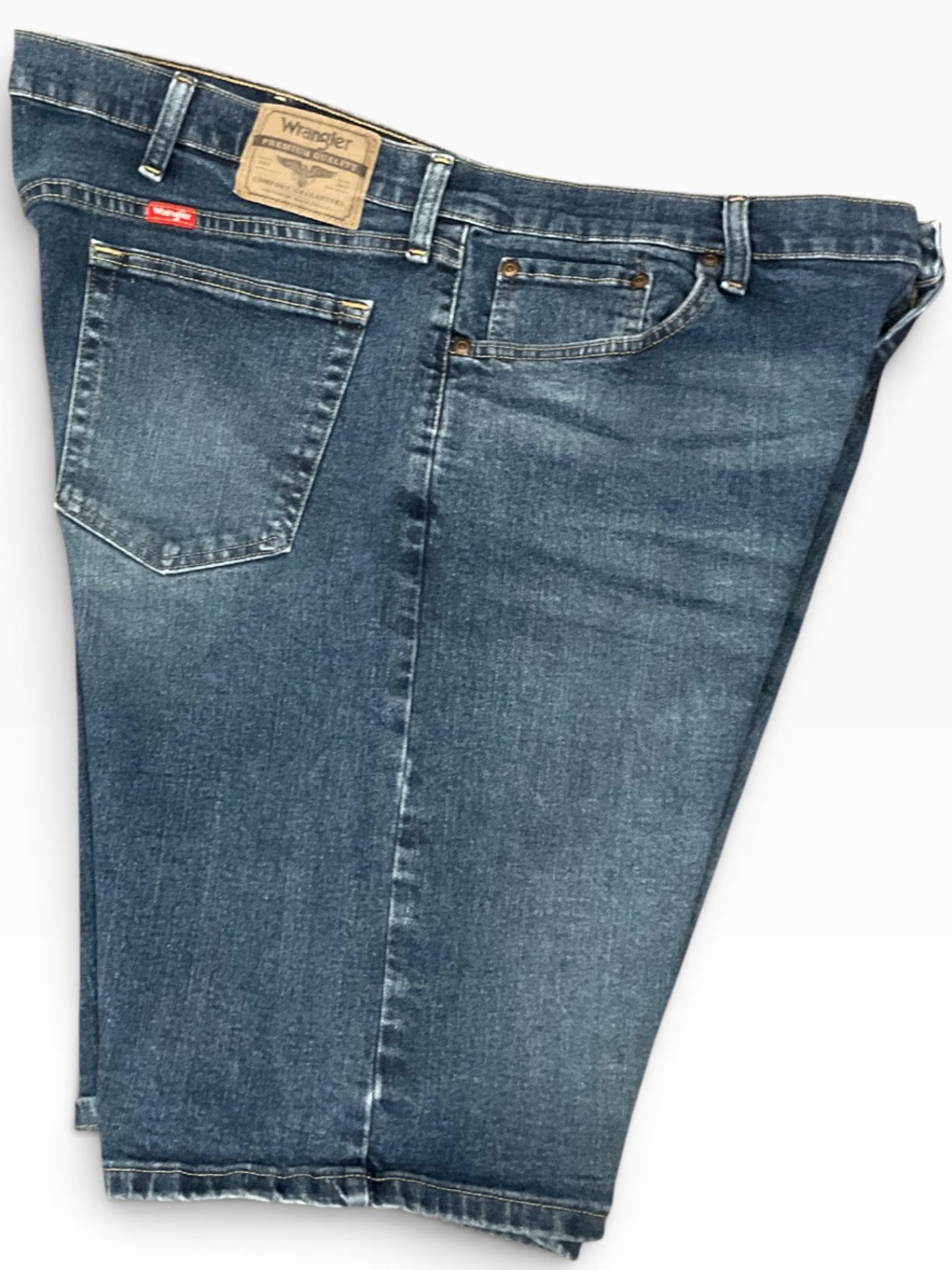 Wrangler Men’s Blue Denim Jeans Shorts Relaxed Fit Stretch Size 40 EUC